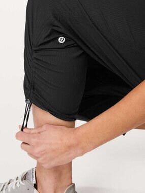 Lululemon Dance Studio Crop *25" in Black - Mid-Rise / Cropped, Size 6